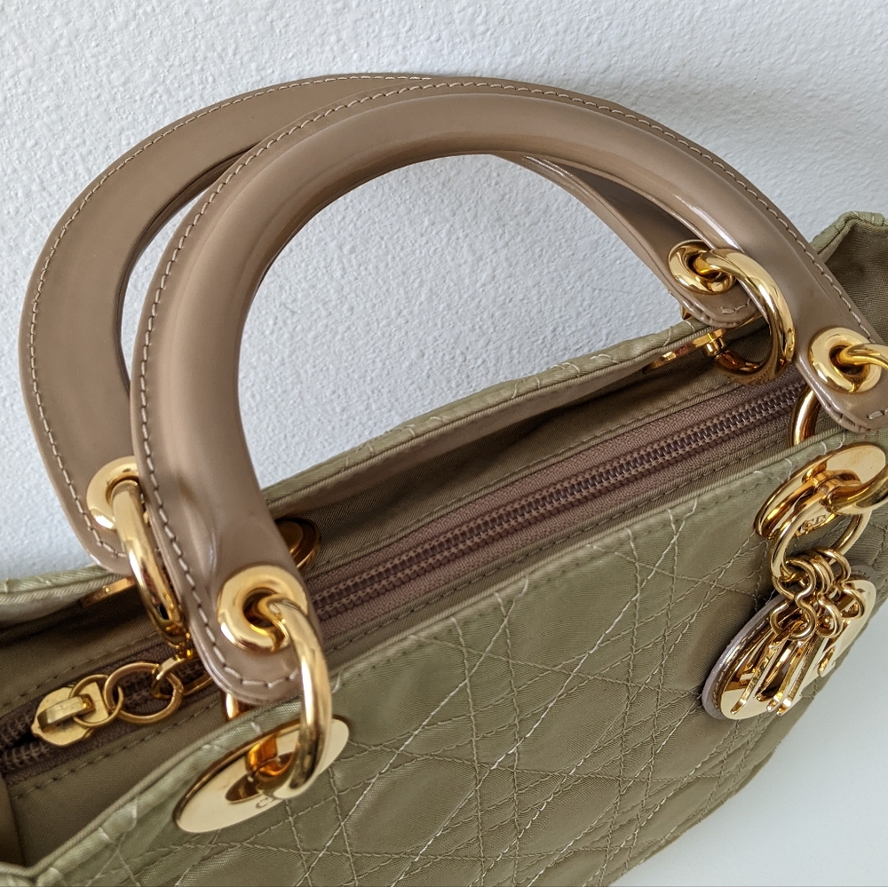 Lady Dior bag - Picture 10 of 16